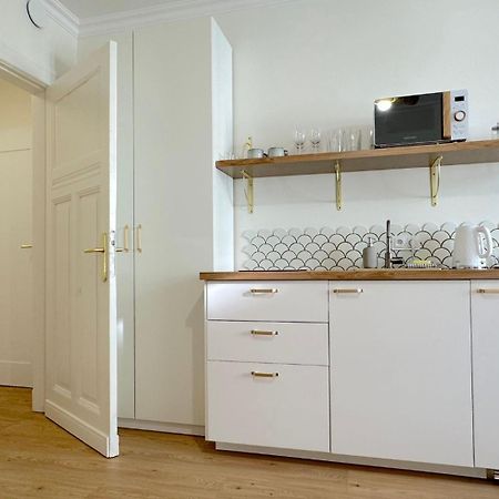 Seredino Green Apartment- Modern Comfort In A Quiet Location, 5 Minutes To Gdansk Old Town & Seaside Exterior photo